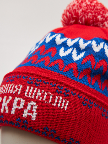 Брендированные шапки с помпоном
