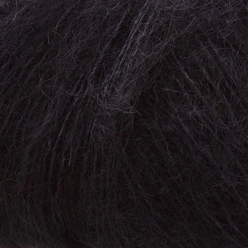 Глубокий черный